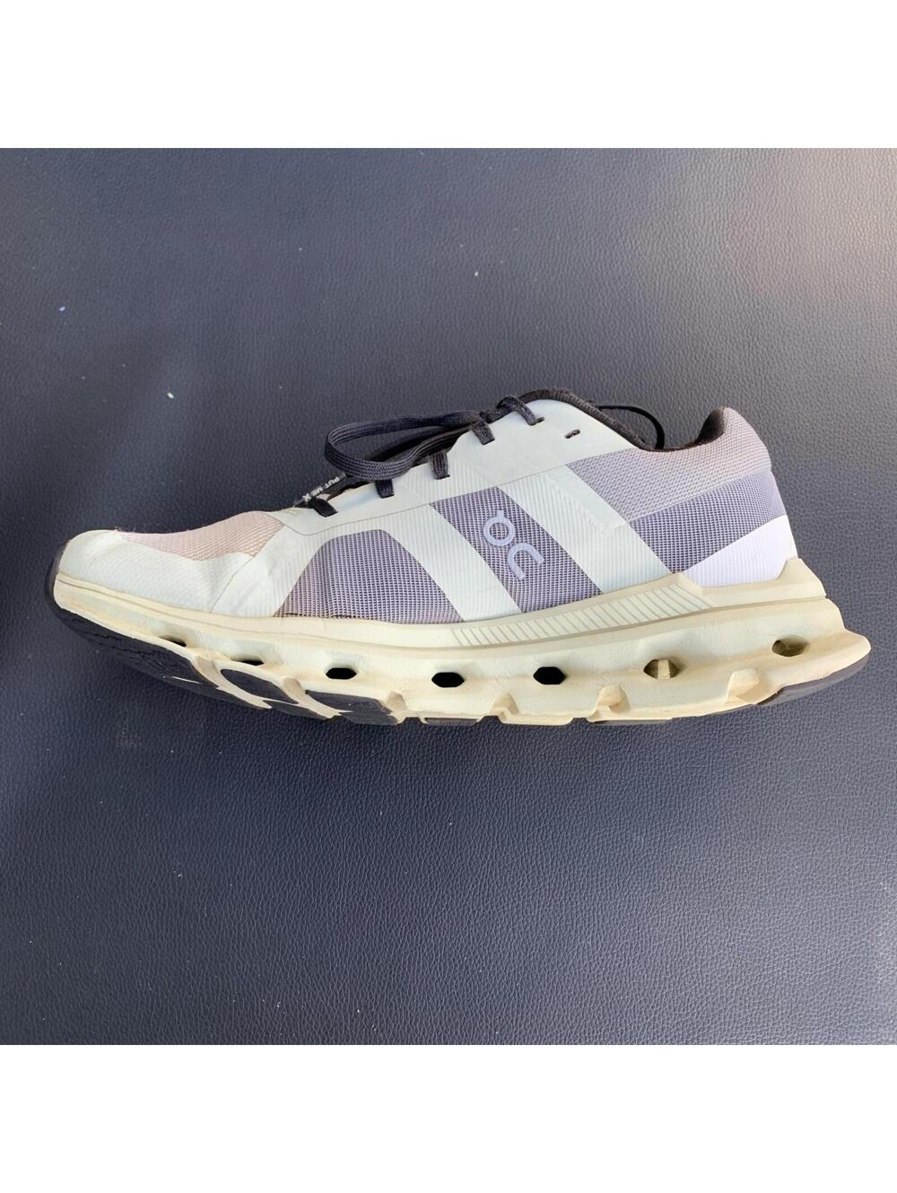 On Cloud Sneakers Womens Sz 7 - Picture 4 of 9